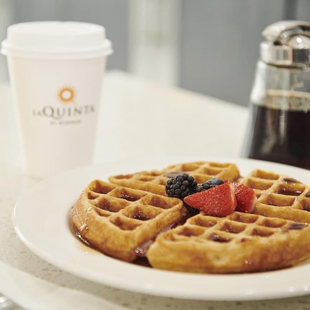 La Quinta By Wyndham Danbury Otel Dış mekan fotoğraf