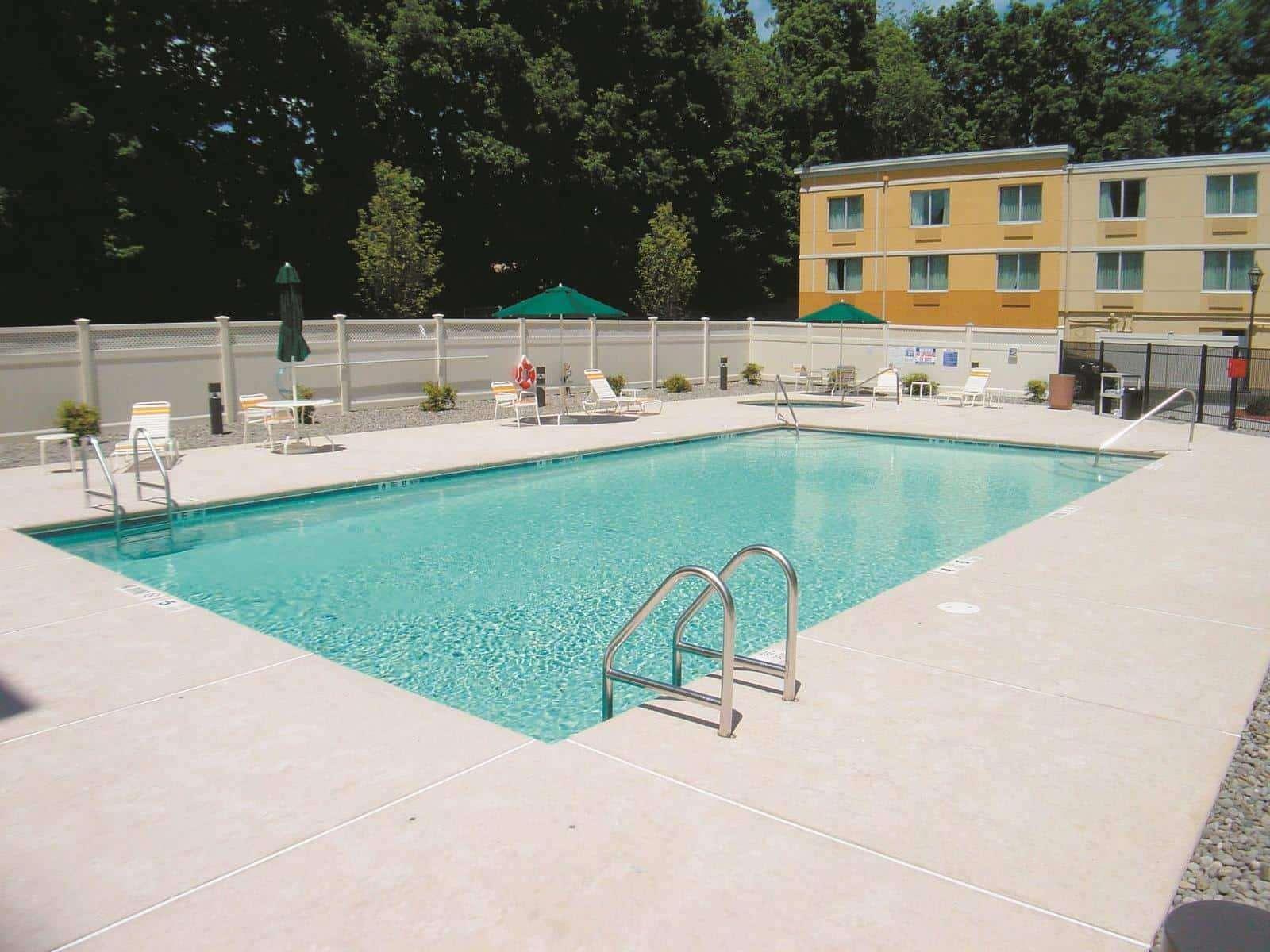 La Quinta By Wyndham Danbury Otel Dış mekan fotoğraf