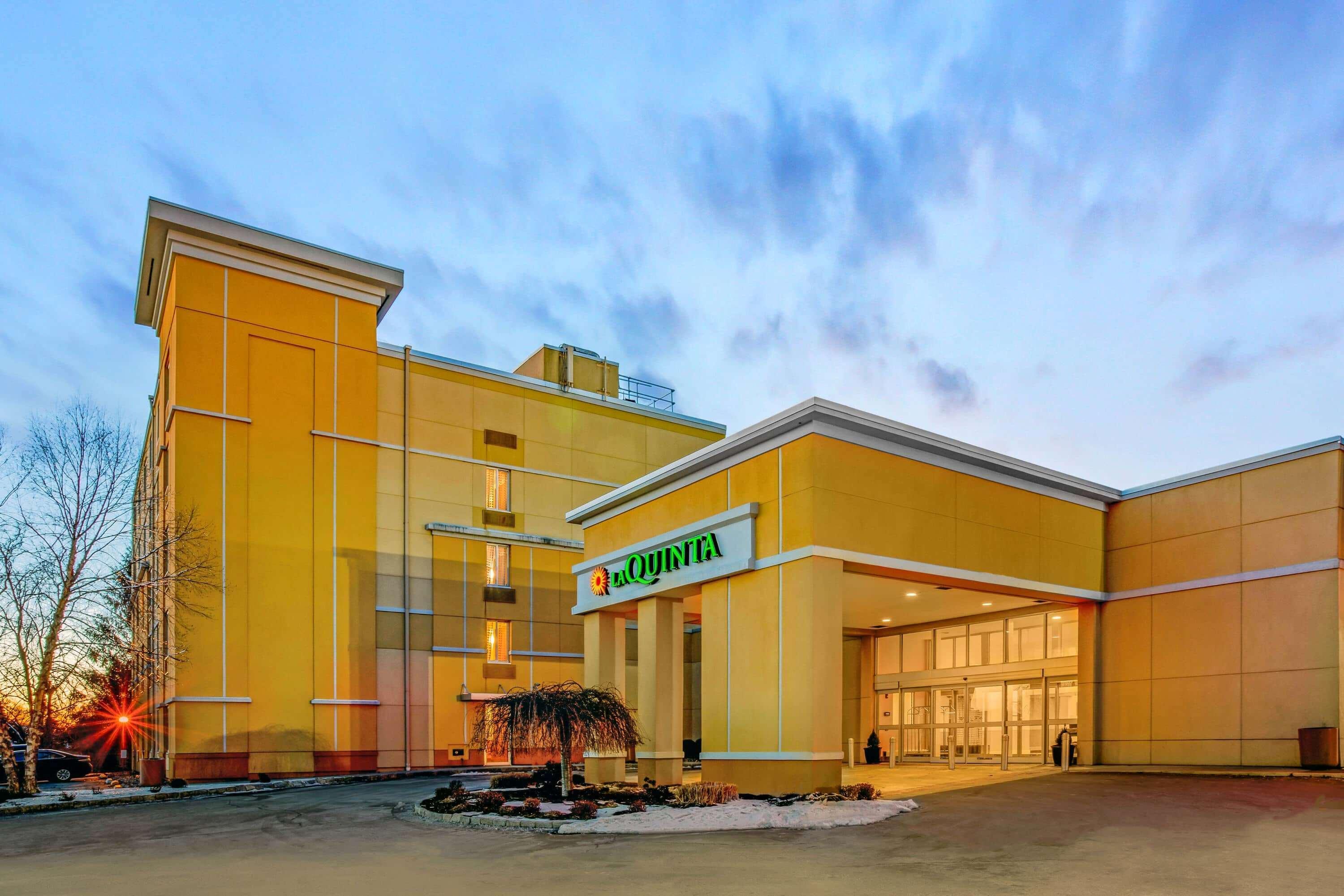 La Quinta By Wyndham Danbury Otel Dış mekan fotoğraf
